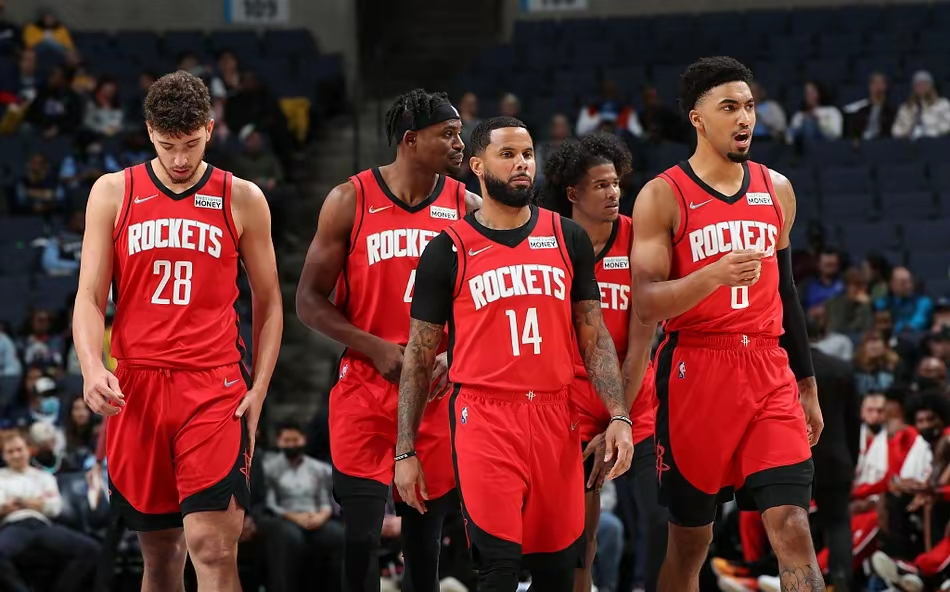 关键时刻NBA常规赛传出新动向，辽宁本钢外线爆发，管理层表态——气氛紧张，阵容厚度经受考验(本钢吧今天的消息)