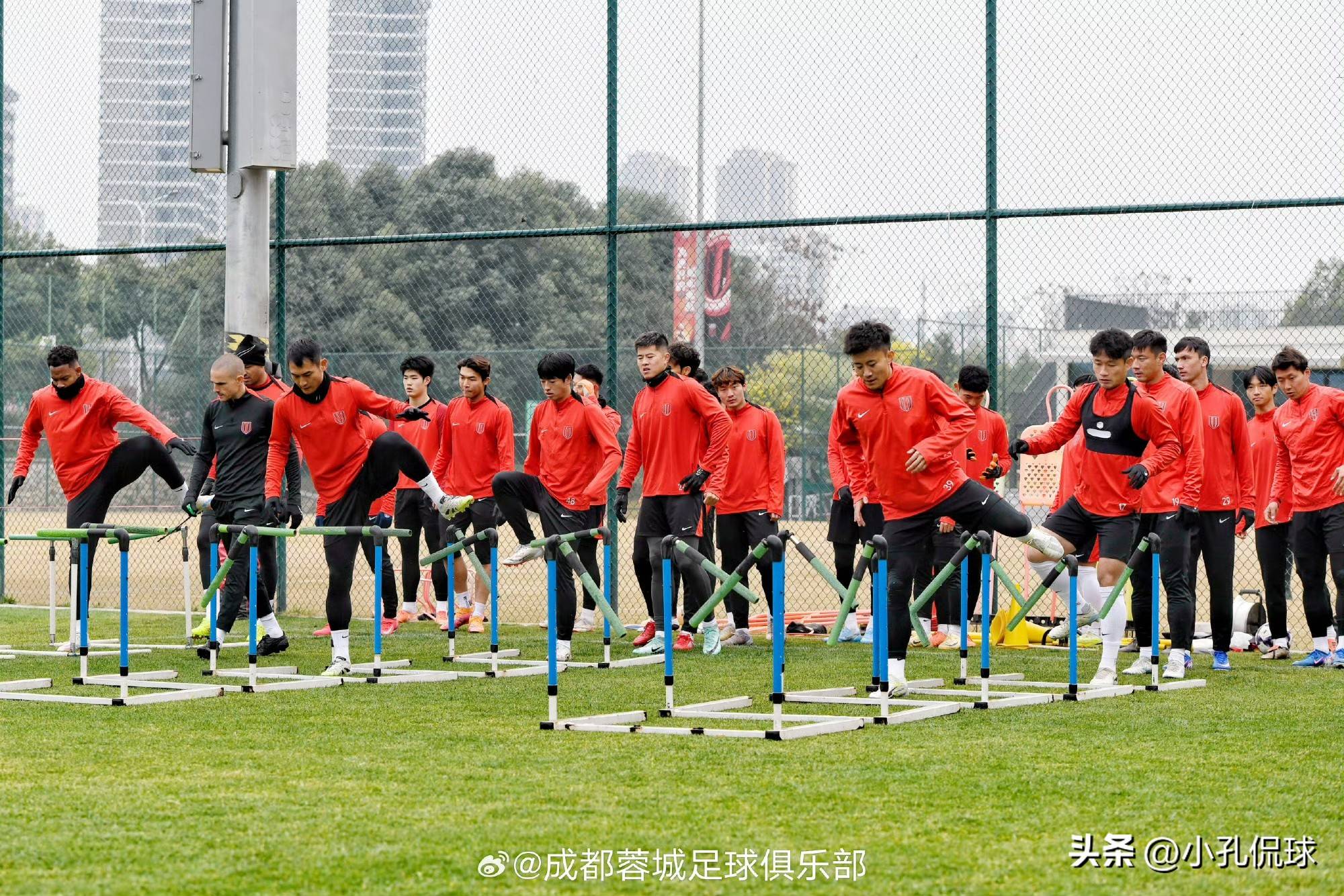 关于里程碑夜！亚特兰大临场应变，亚冠清晨刷纪录，媒体盛赞，球队文化再被提及的信息